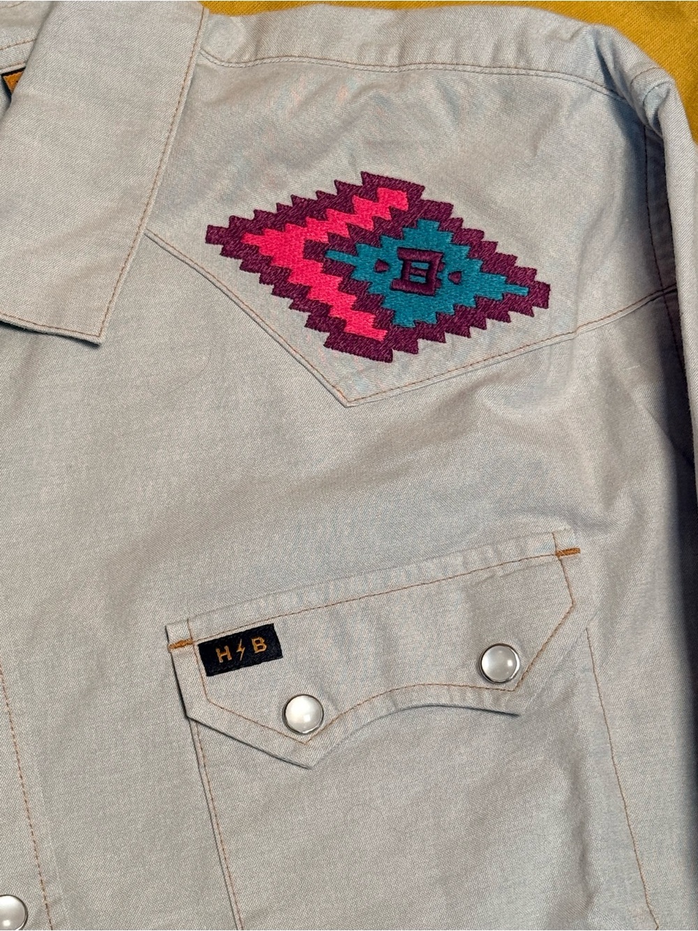 Howler Brothers - Diamantés Gaucho / Crosscut Western Embroidered Snapshirt - XL - Picture 5 of 6